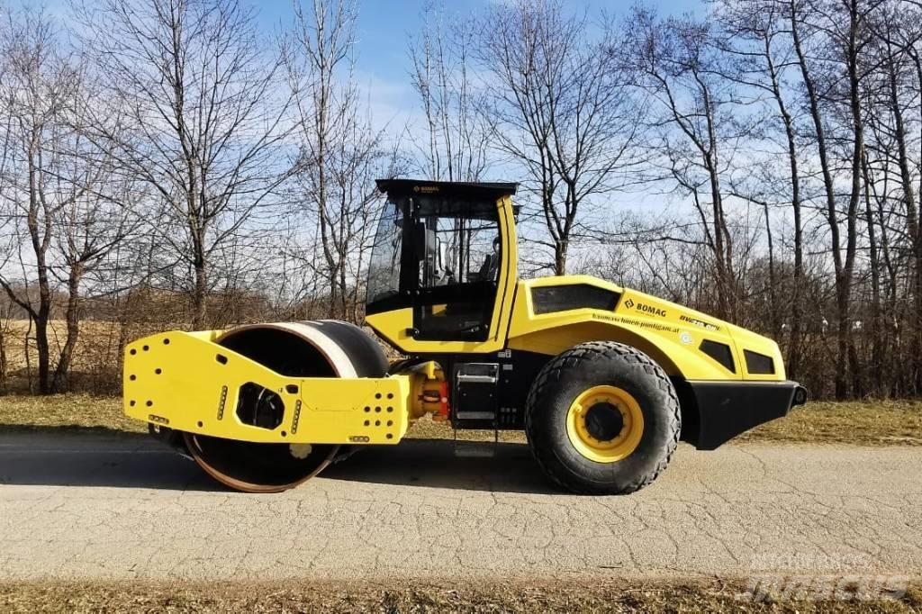 Bomag BW 219 DH-5 مداحل أحادية الأسطوانة