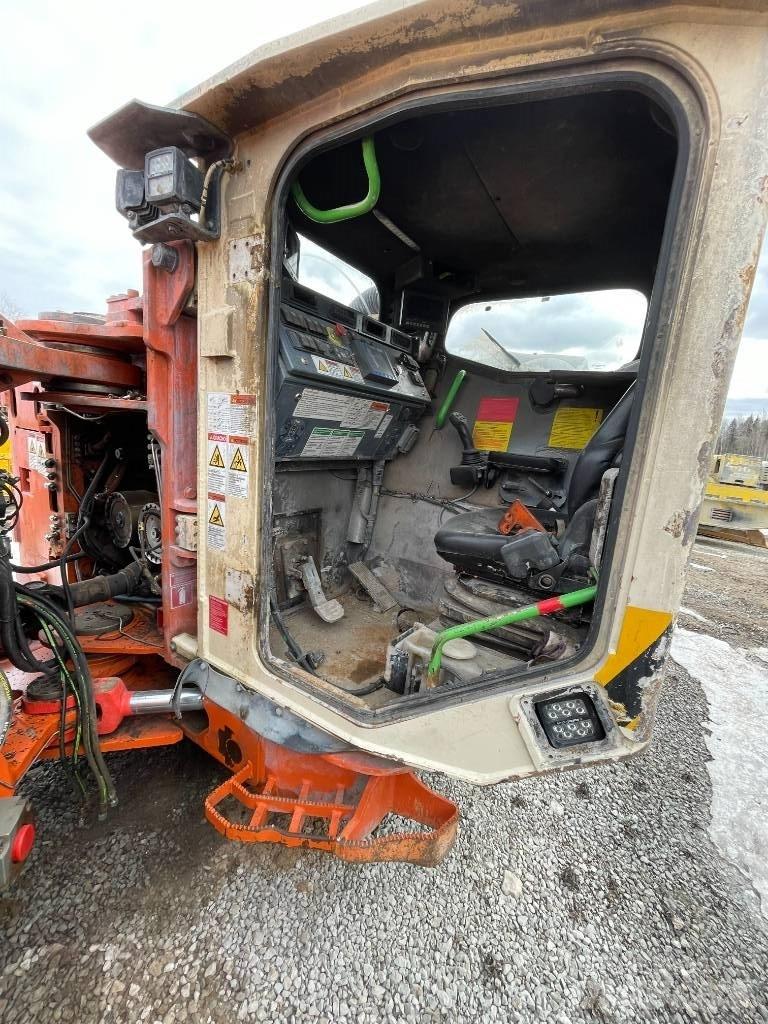 Sandvik LH 514 لوادر للعمل تحت سطح الأرض