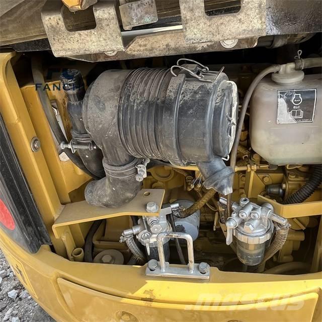 CAT 301.5 CR حفارات صغيرة أقل من 7 طن (حفارات صغيرة)