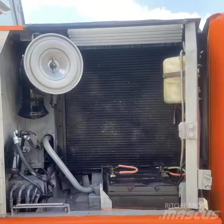 Hitachi EX120 حفارات زحافة