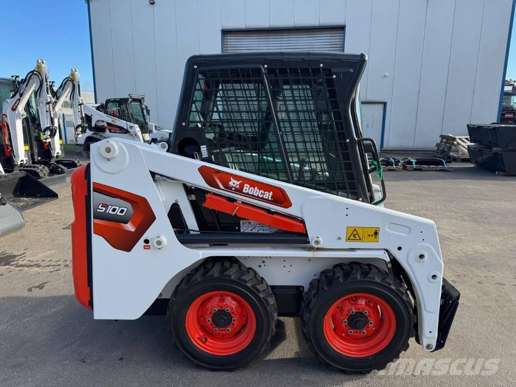 Bobcat S100 لوادر انزلاقية التوجيه