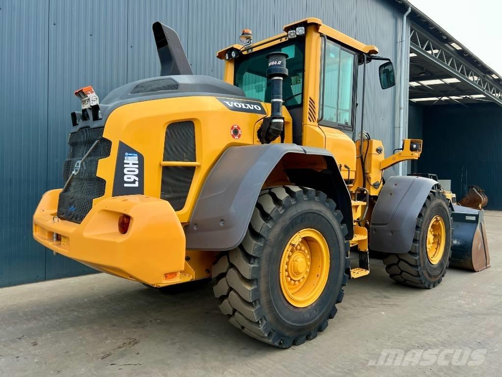 Volvo L90H لوادر بعجل