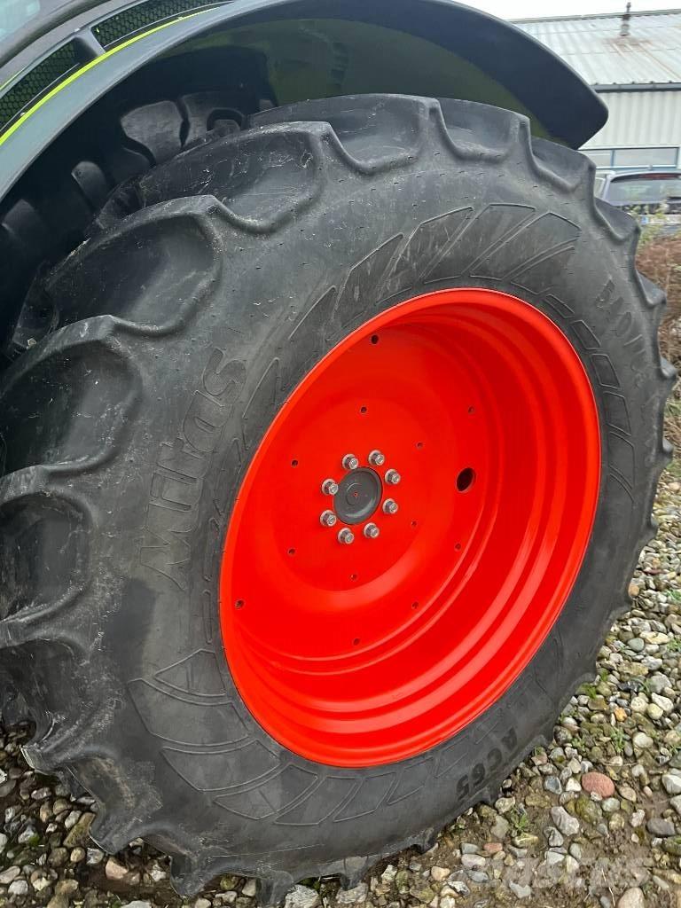 CLAAS Arion 450 CIS الجرارات