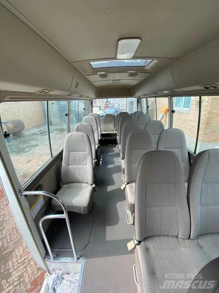 Toyota Coaster Bus حافلة صغيرة