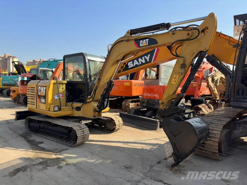 CAT 306 E حفارات زحافة