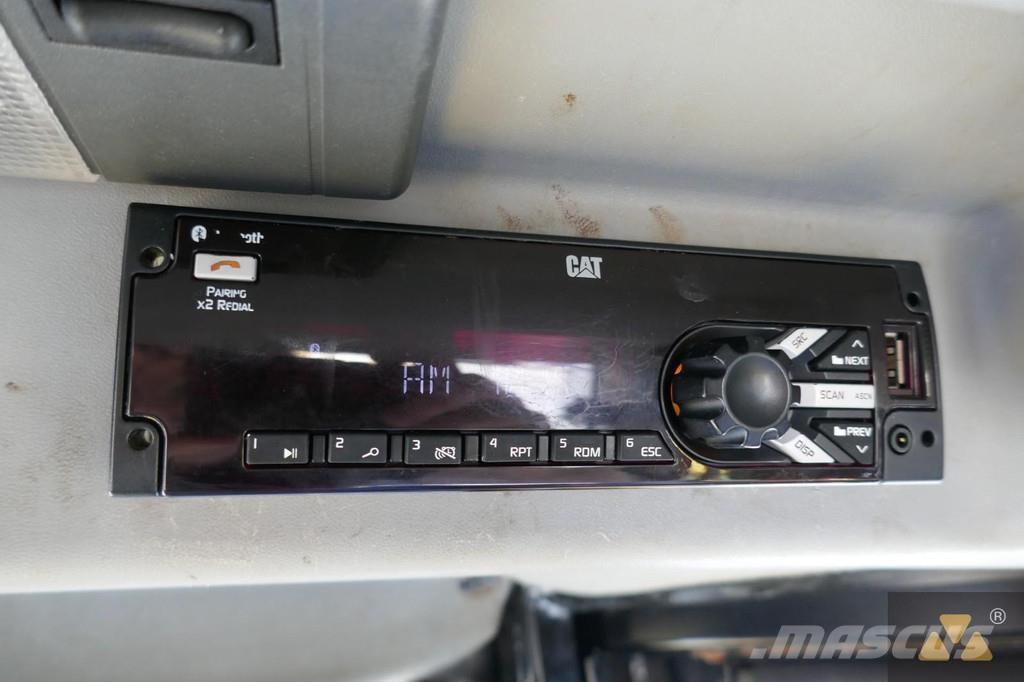 CAT D9T بلدوزرات مجنزرة