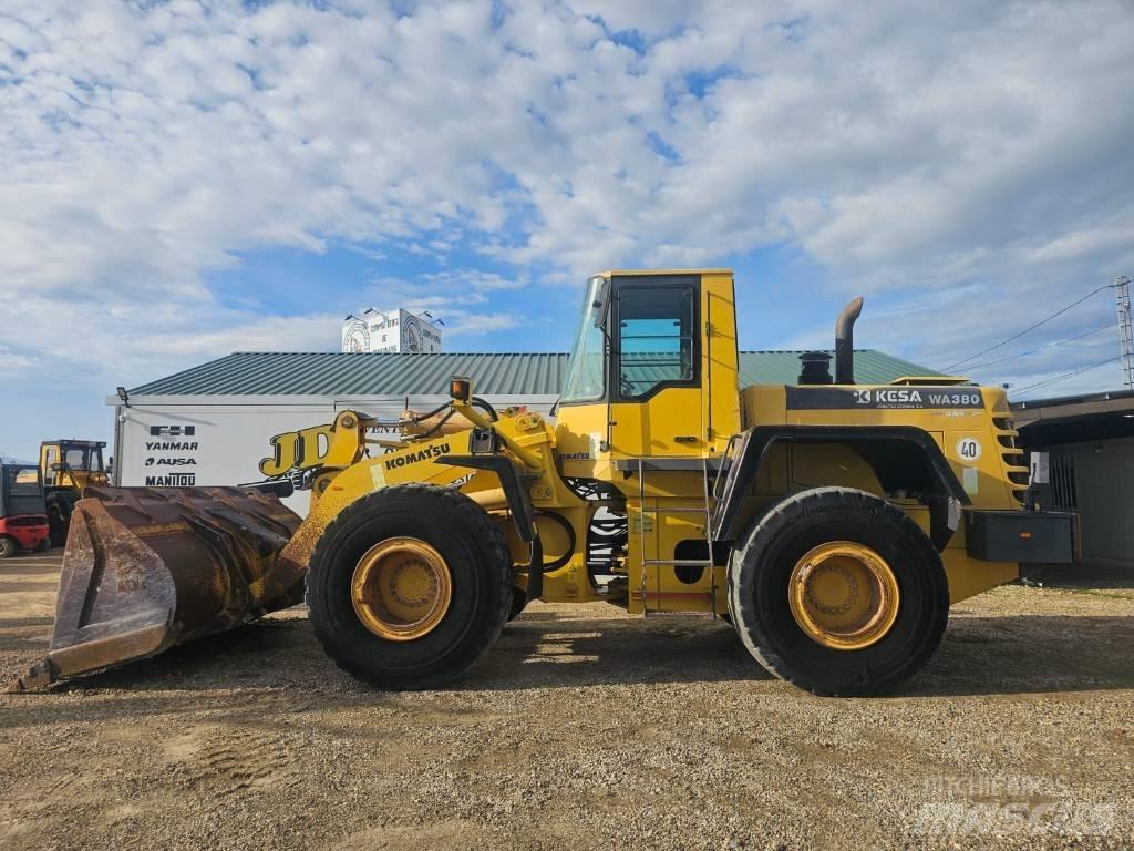Komatsu WA 380-3H لوادر بعجل