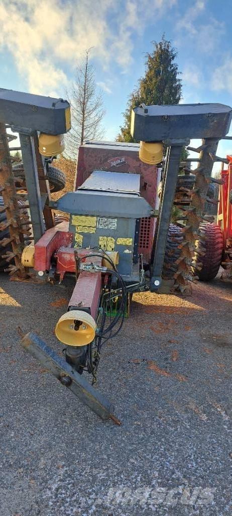 Juko KK 4 أَدَاةٌ لِجمع الحجارة