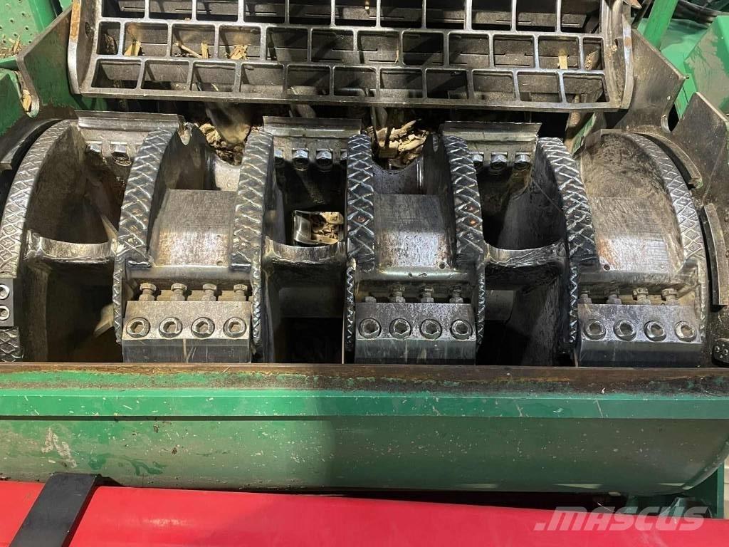 JENZ HEM 583 R MAN ماكينات تقطيع أخشاب الحراجة