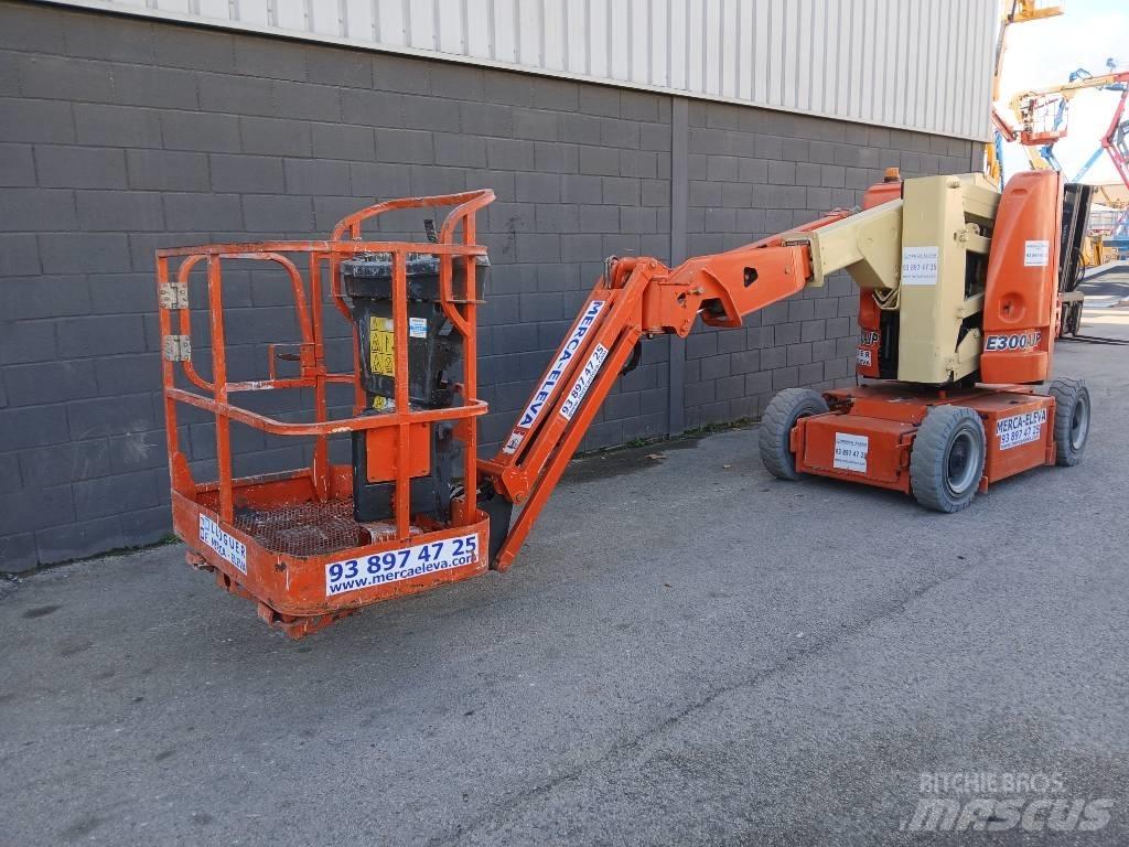 JLG E300AJP رافعات سلة مفصلية