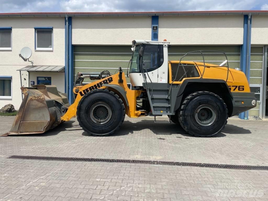 Liebherr L 576 لوادر بعجل