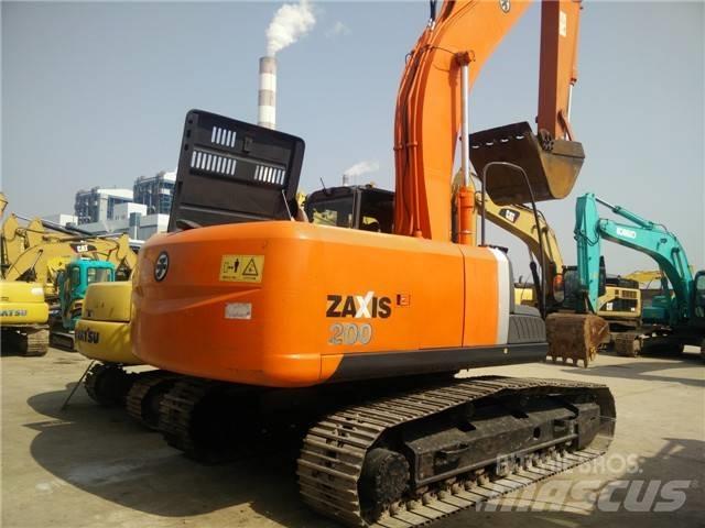 Hitachi ZX 200-3 حفارات زحافة