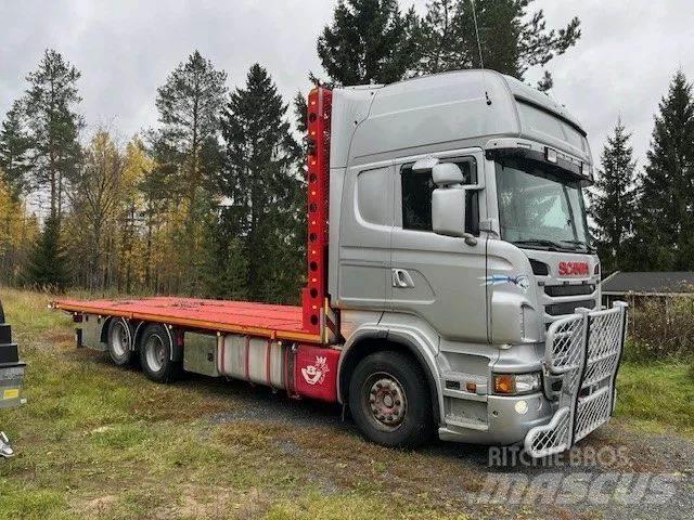 Scania R 560 6*2 شاحنات مسطحة/مفصلية الجوانب