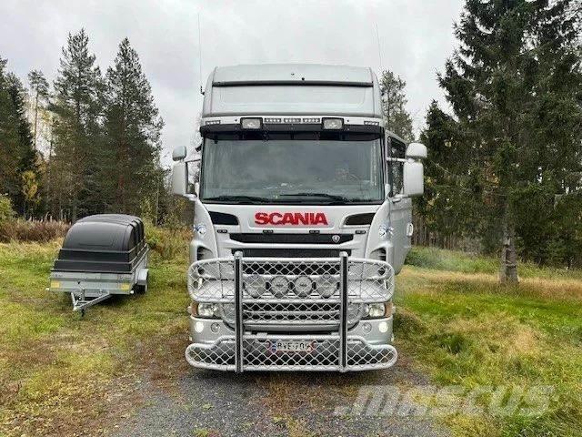 Scania R 560 6*2 شاحنات مسطحة/مفصلية الجوانب