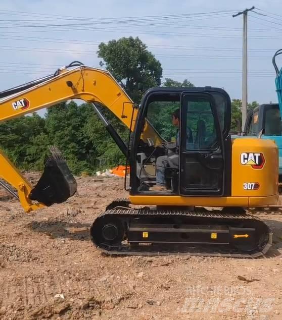 CAT 307E حفارات زحافة