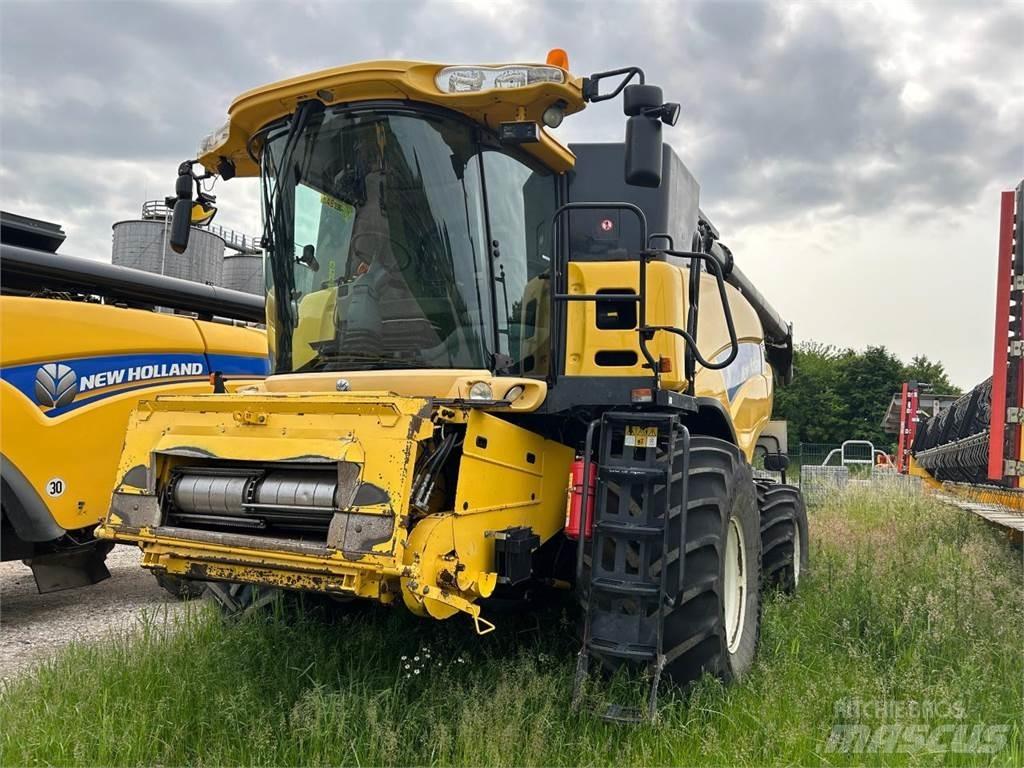 New Holland CR 980 حصادات