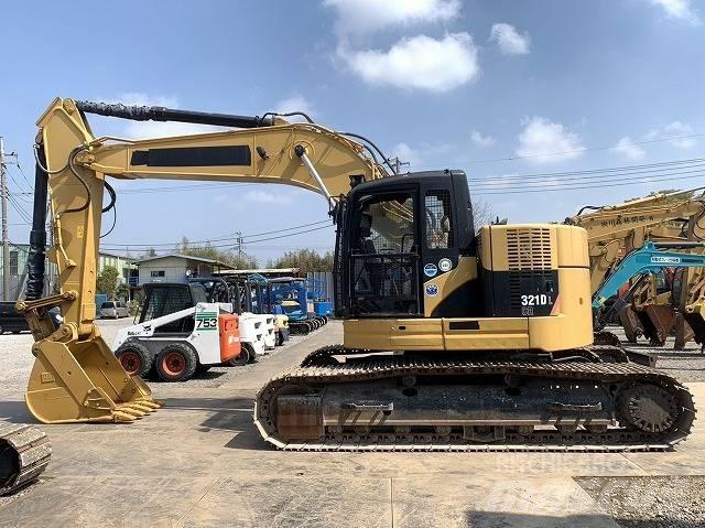 CAT 321 D LCR حفارات زحافة