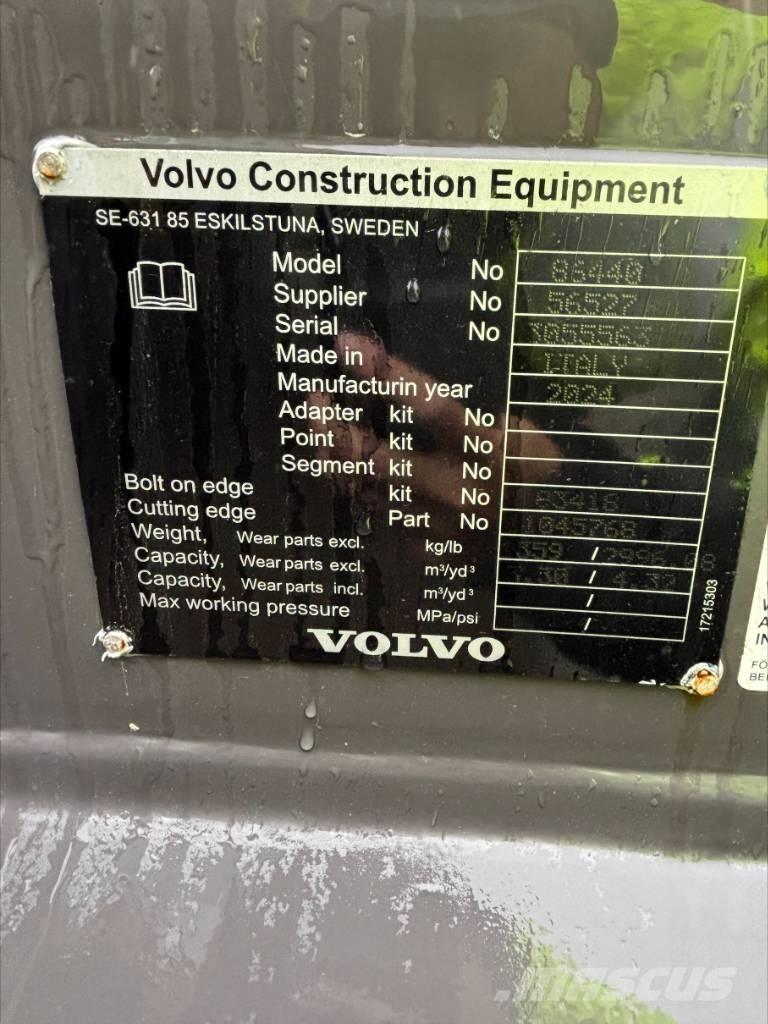 Volvo L 110 H2 لوادر بعجل