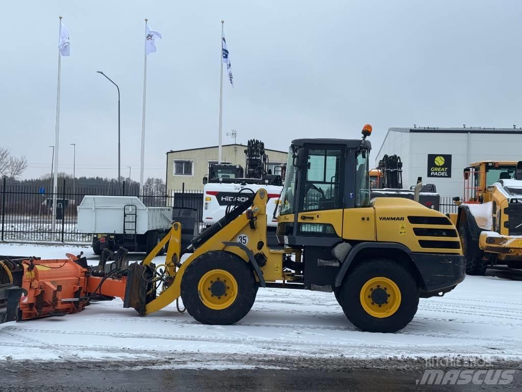 Yanmar V 120 لوادر بعجل
