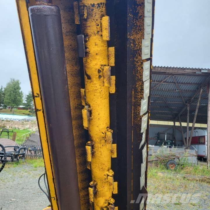 Agromec FR-225 جزازات وأغطية المراعي