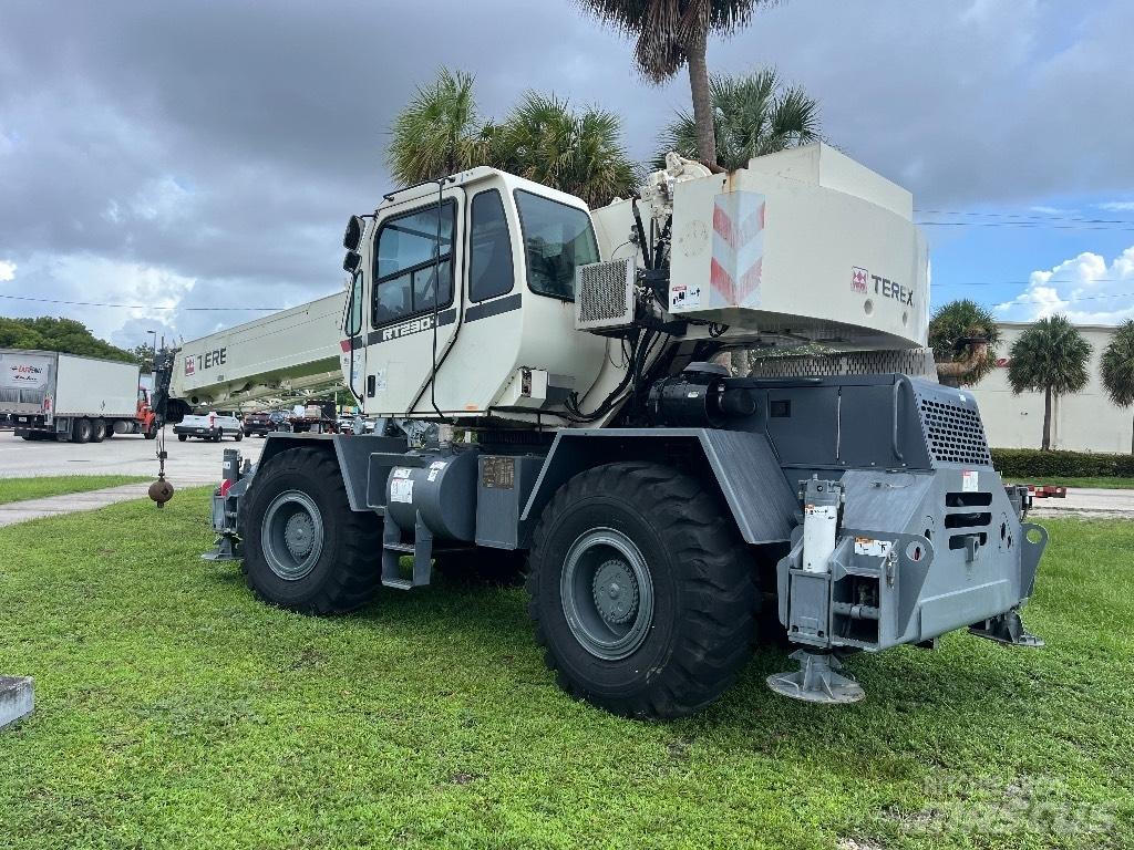 Terex RT 230-1 رافعات الطرق الوعرة