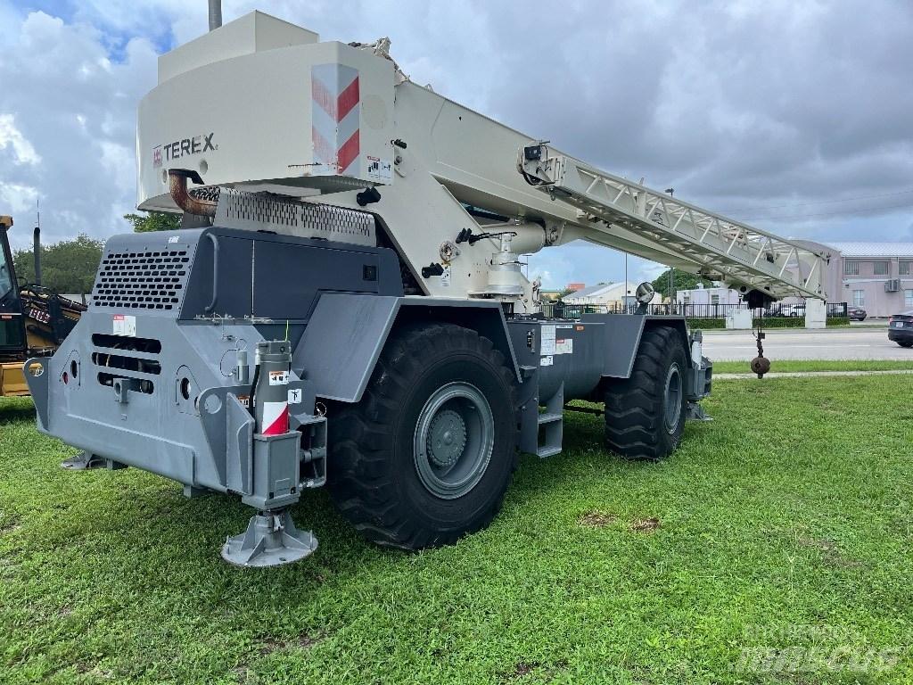 Terex RT 230-1 رافعات الطرق الوعرة