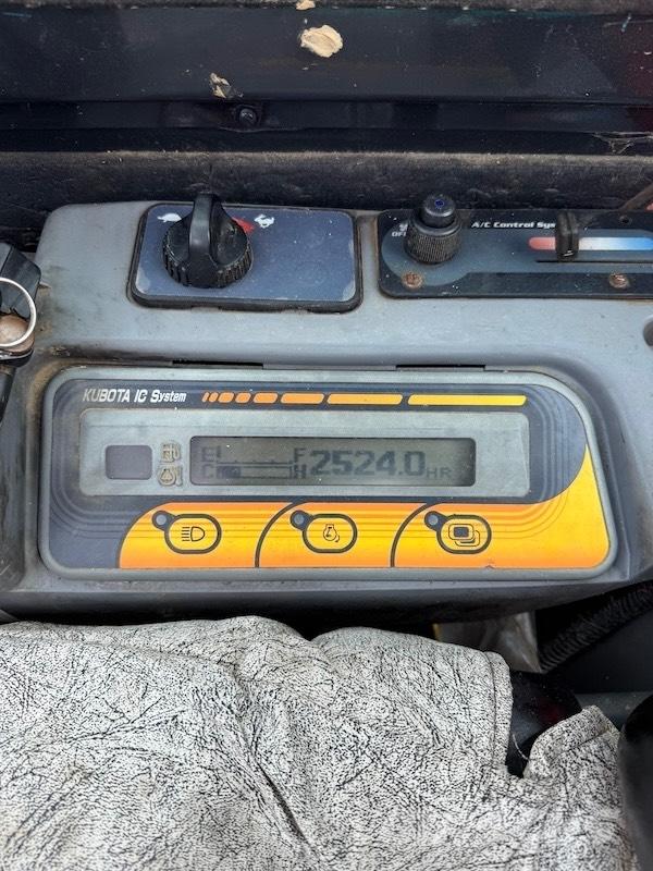 Kubota U50-3 حفارات صغيرة أقل من 7 طن (حفارات صغيرة)