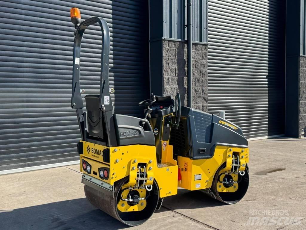 Bomag BW 80 AD-5 مداحل ثنائية الاسطوانة