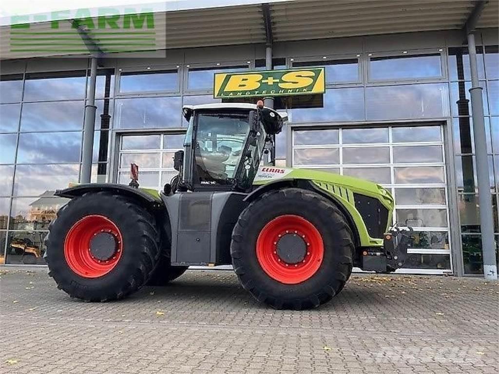 CLAAS xerion الجرارات