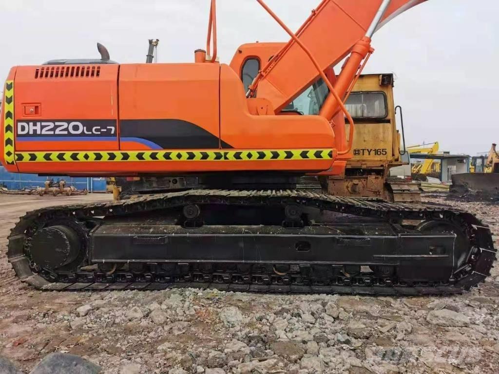 Doosan DH 220 LC-7 حفارات زحافة