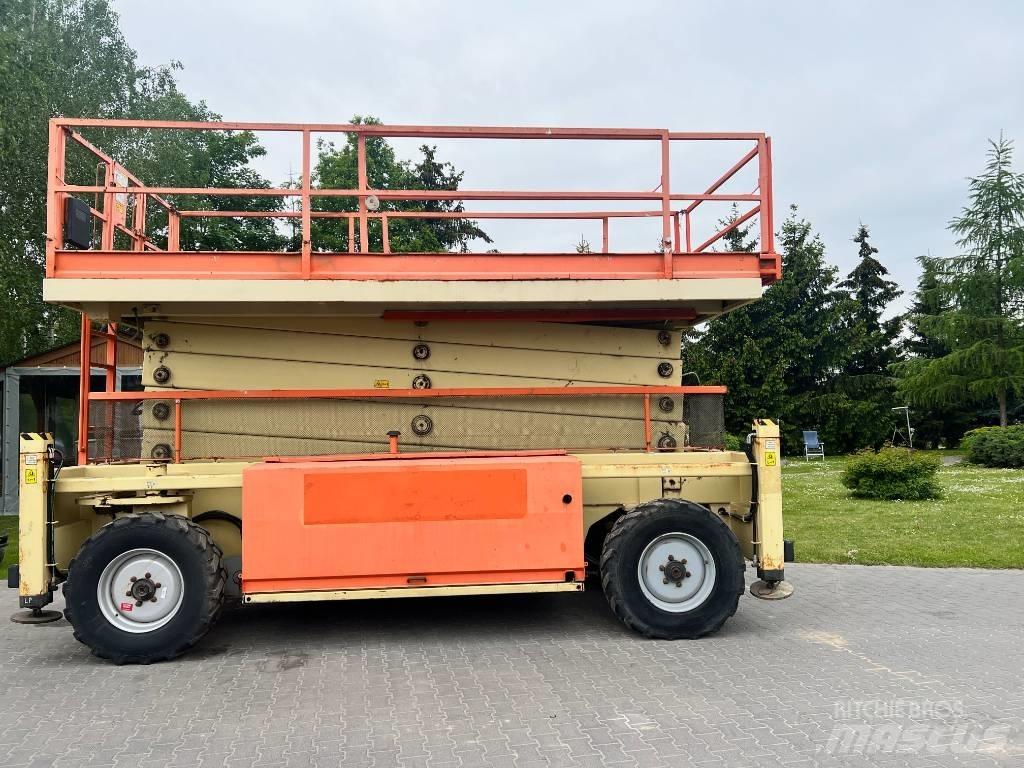 JLG 210-25 رافعات مقصية الشكل