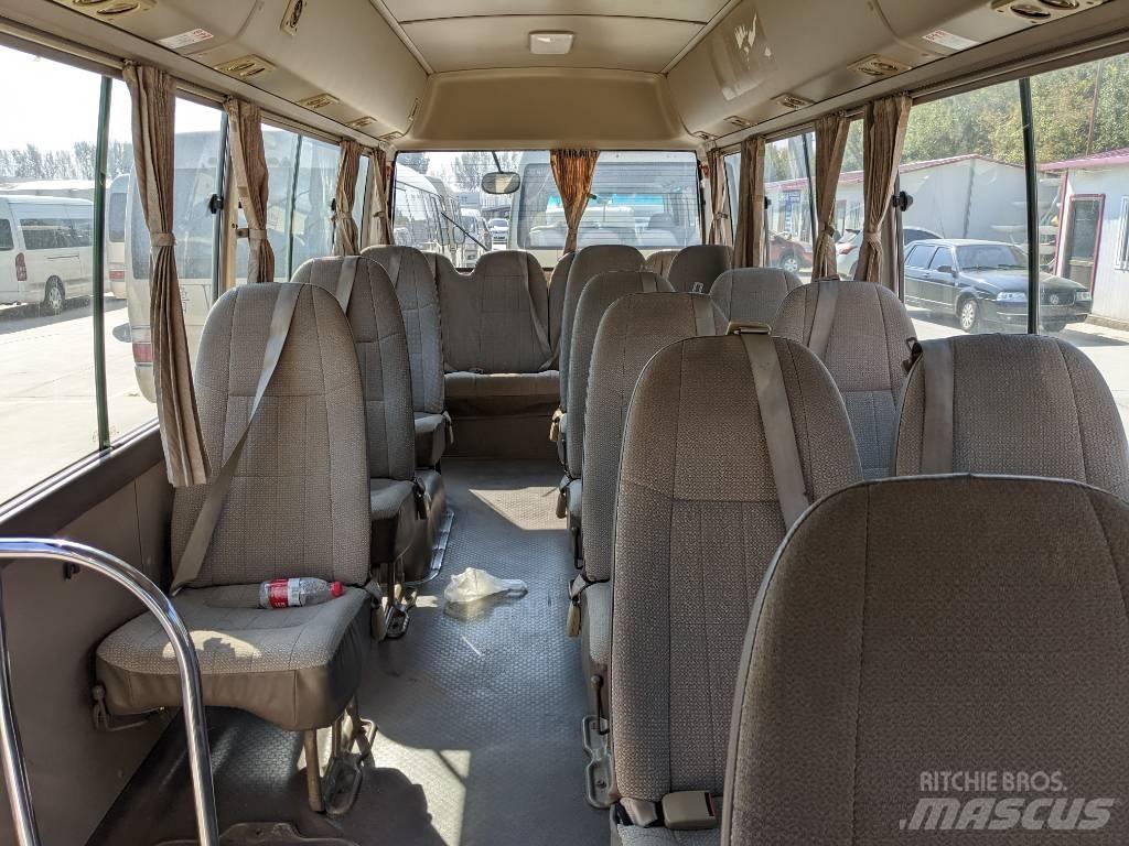 Toyota Coaster Bus حافلة صغيرة