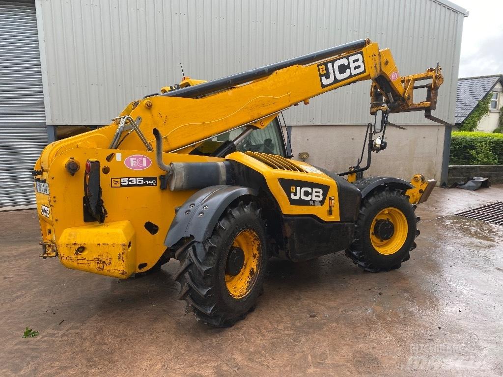 JCB 535-140 Hiviz مناولات متداخلة