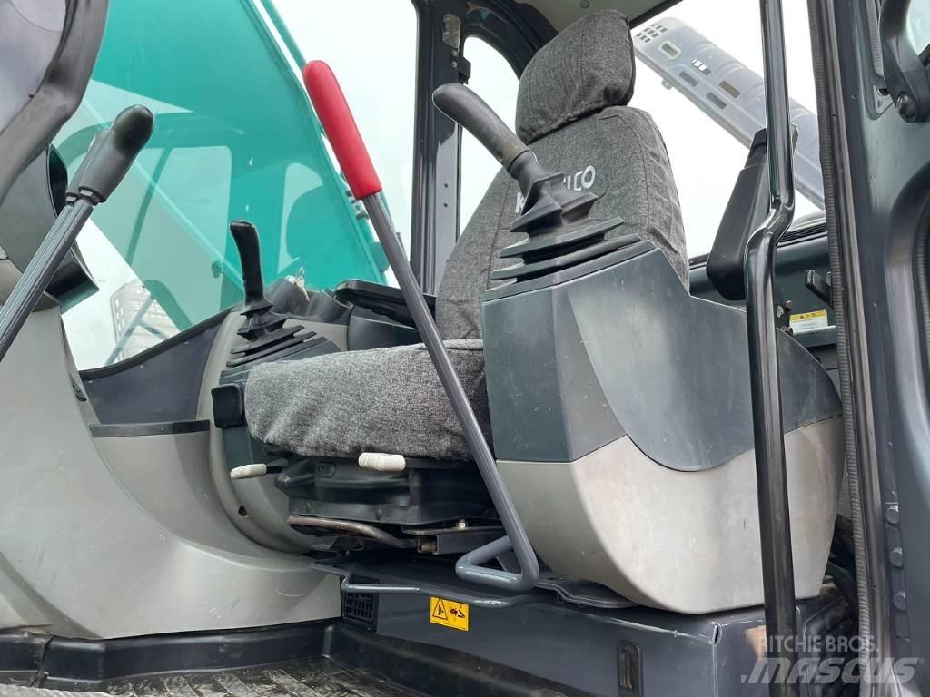 Kobelco SK 210 D حفارات وسط 7 طن - 12 طن