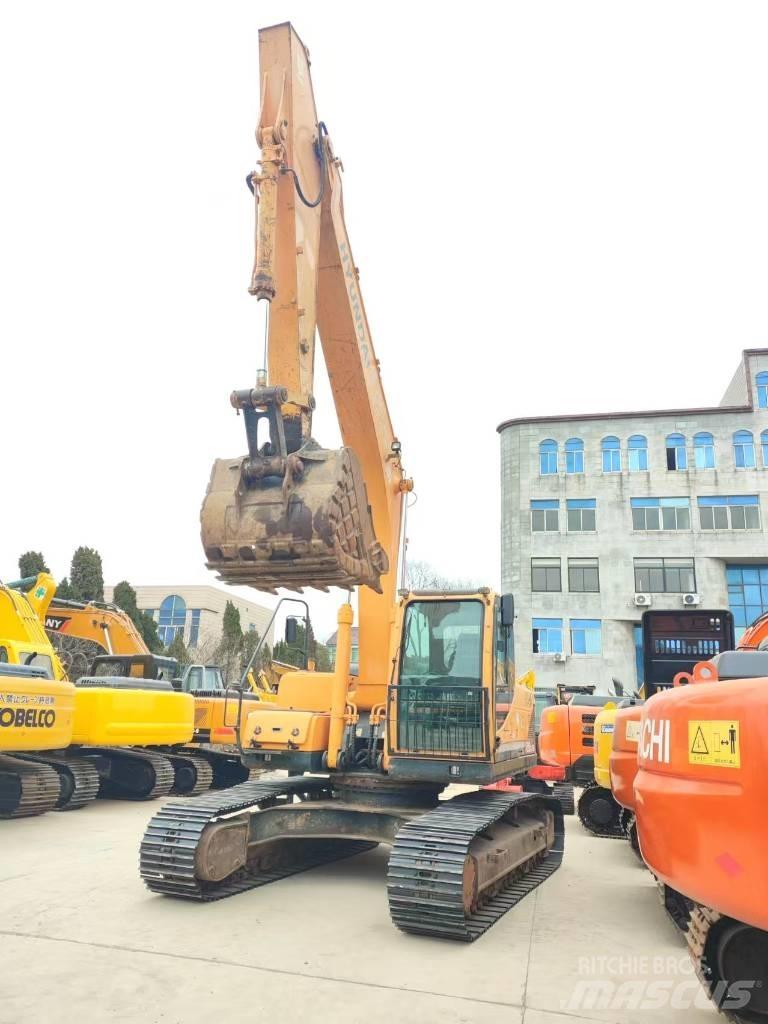 Hyundai R220LC-9S حفارات زحافة