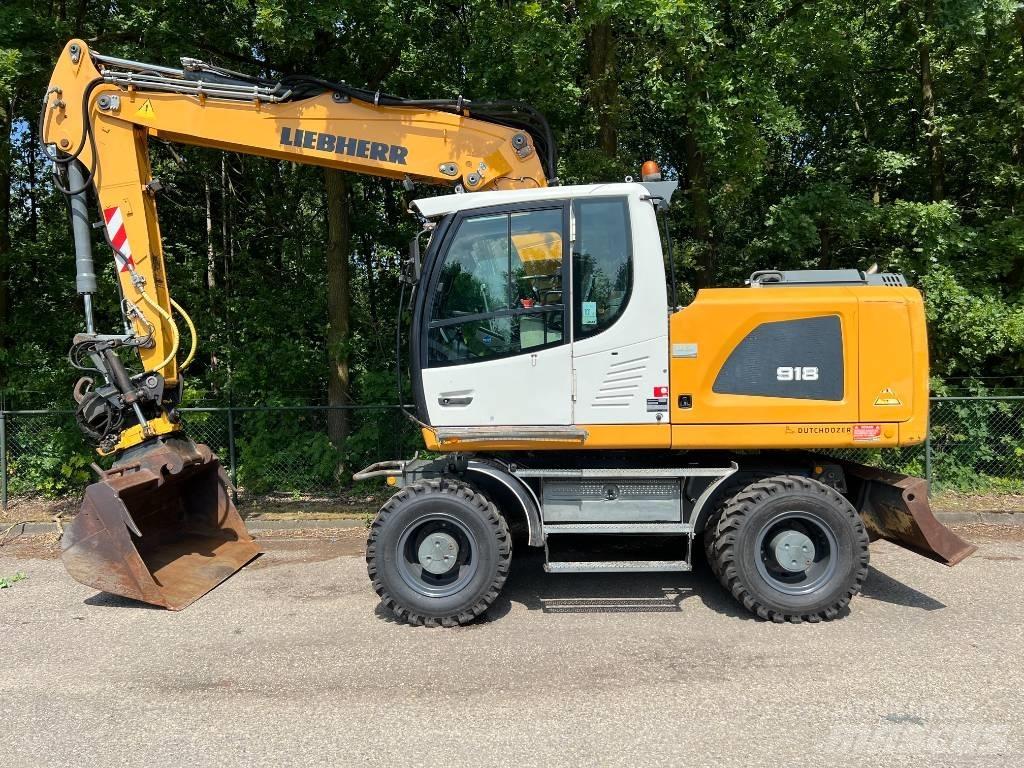 Liebherr A 918 حفارات بعجل