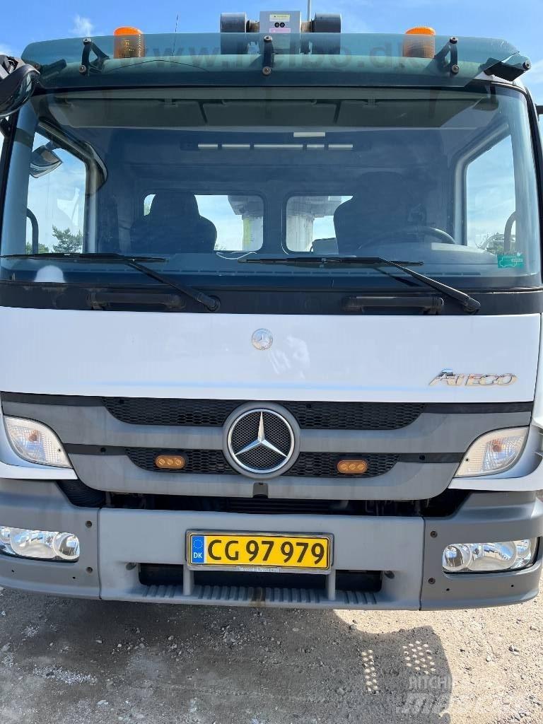 VERSALIFT VT-66-LF المنصات الهوائية المثبتة على شاحنة