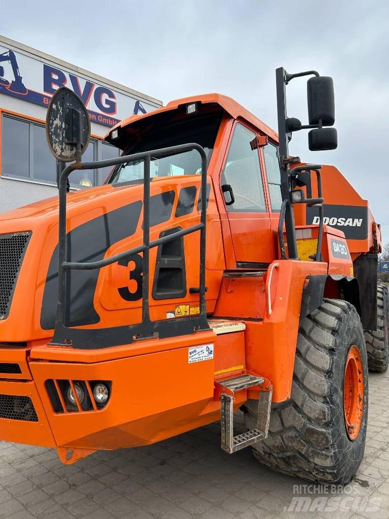 Doosan DA 30 ساحبات مفصلية