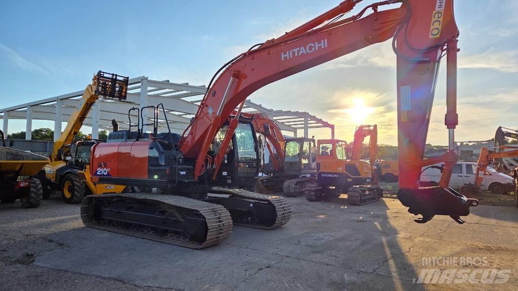 Hitachi ZX 210 حفارات زحافة