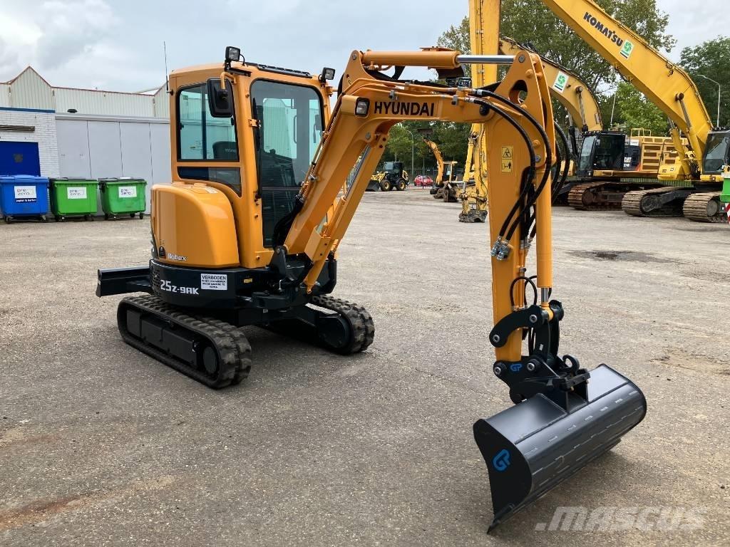 Hyundai R25Z-9AK حفارات صغيرة أقل من 7 طن (حفارات صغيرة)