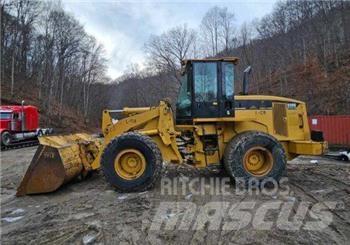 CAT 938 G II لوادر بعجل