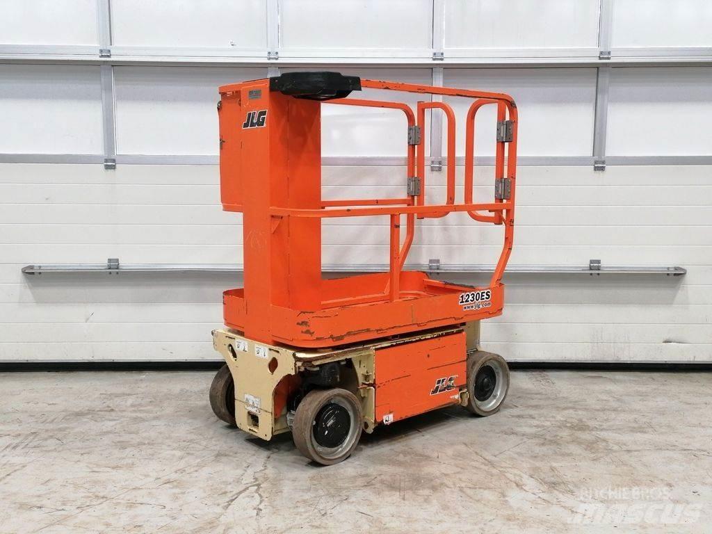 JLG 1230ES رافعات مقصية الشكل