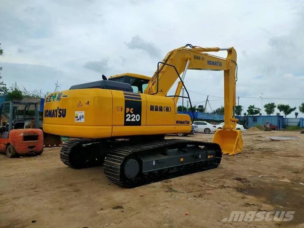 Komatsu PC 220-7 حفارات زحافة