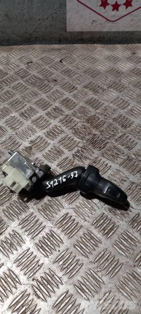 Scania R 440    1858199 كابينة والداخلية