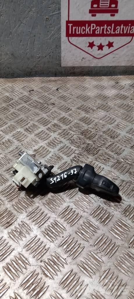 Scania R 440    1858199 كابينة والداخلية
