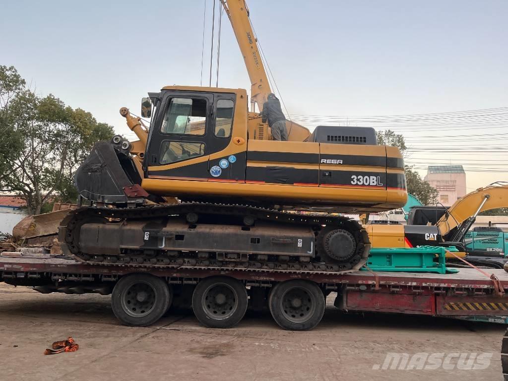 CAT 330 B L حفارات زحافة