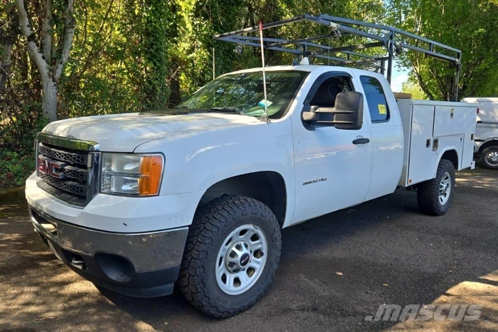 GMC Sierra 3500 HD شاحنات خفيفة/مفصلية الجوانب