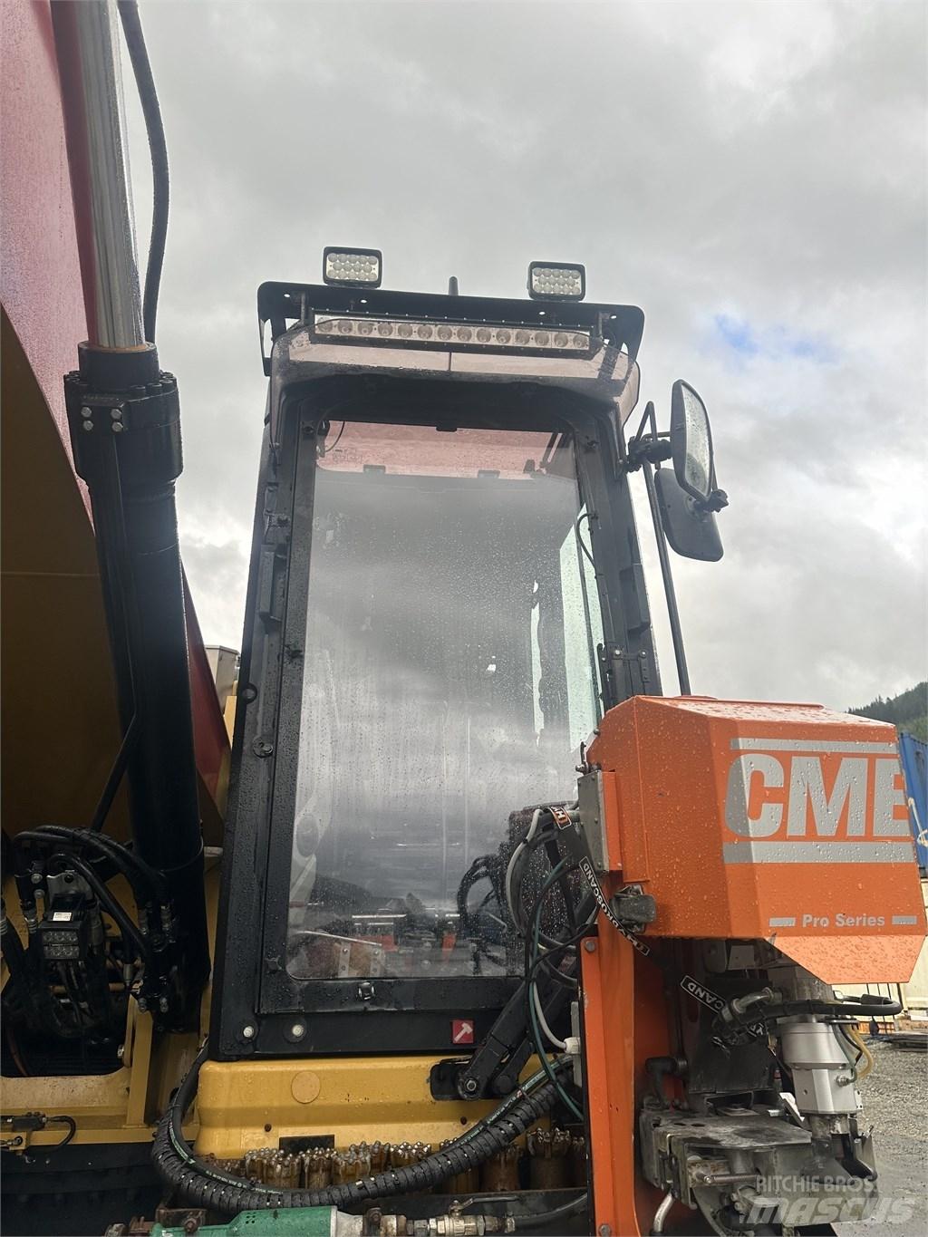 CAT 335 F L معدات الثقب السطحي