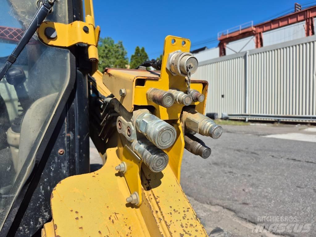 CAT 262 C لوادر انزلاقية التوجيه