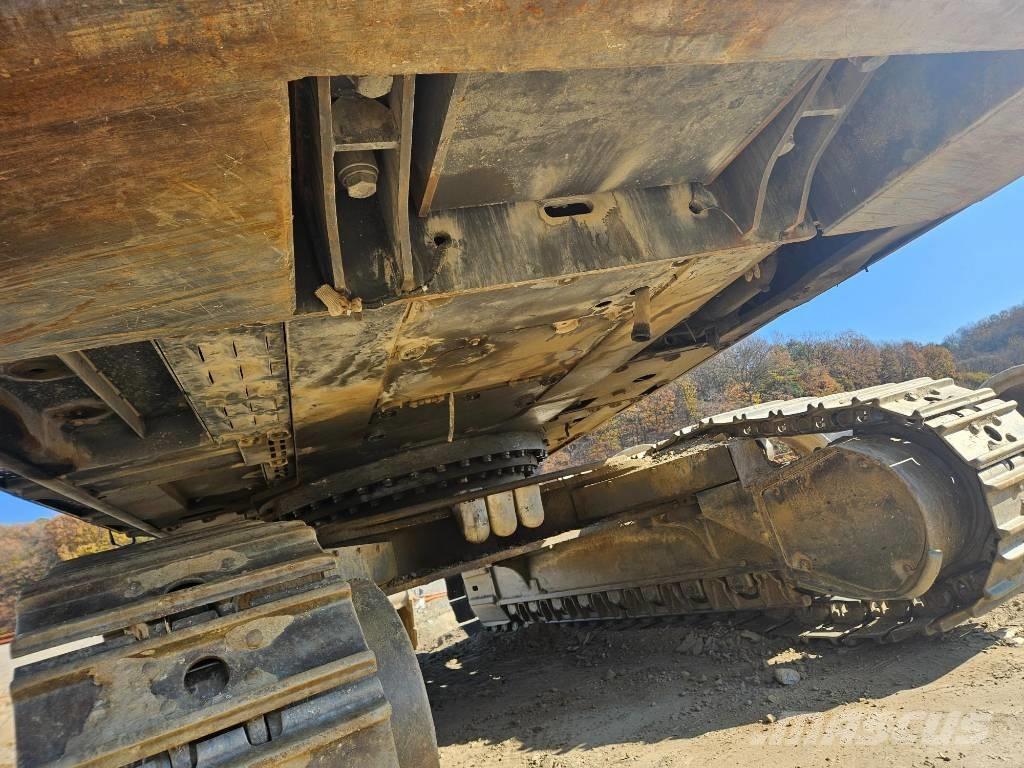 Volvo EC 480 D L حفارات زحافة